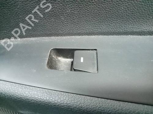 Used Right rear window switch HYUNDAI TUCSON (TL, TLE) [2015-2023]  22906273