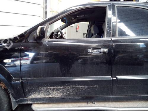 Used Left front door KIA SORENTO I (JC) 2.5 CRDi 4WD (140 hp) 11383759