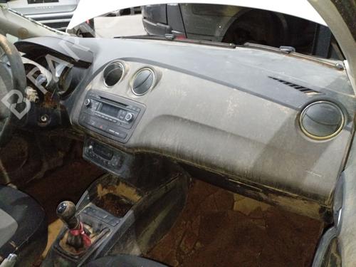 Tableau de bord SEAT IBIZA IV (6J5, 6P1) 1.6 TDI (90 hp) 32121980