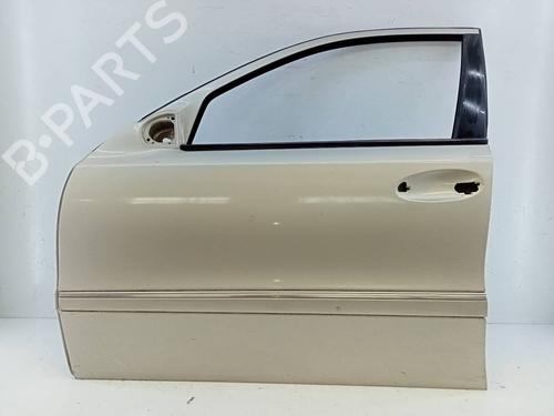 Used Left front door MERCEDES-BENZ E-CLASS (W211) E 320 CDI (211.026) (204 hp) 17559747