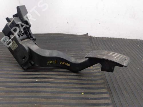 Used Pedal FIAT DUCATO Van (250_) 120 Multijet 2,3 D (120 hp) 6101959