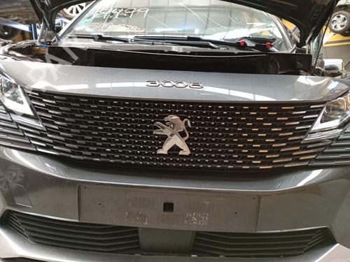 Used Grille PEUGEOT 3008 II SUV (MC_, MR_, MJ_, M4_) 1.2 THP/ PureTech 130 (MRHNSM, MRHNSU, MRHNSJ, MRHNYW,... (131 hp) 30742789