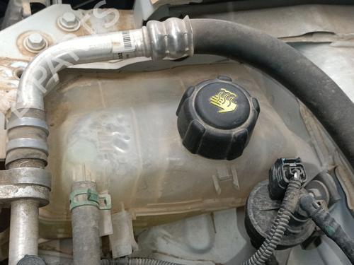 expansion-tank-renault-megane-iii-hatchback-bz01_-b3_-2008-37601572 main image