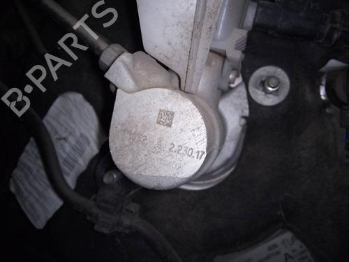Used Brake master cylinder PEUGEOT 3008 II SUV (MC_, MR_, MJ_, M4_) 2.0 BlueHDi 150 (MJAHXH, MJAHXV, MJAHXG, MJAHSH, MJAHRH,... (150 hp) 11105909