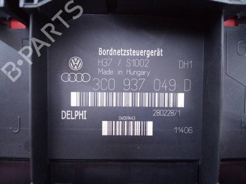 Fuse box VW GOLF V (1K1) 1.9 TDI | BP21384569E1 