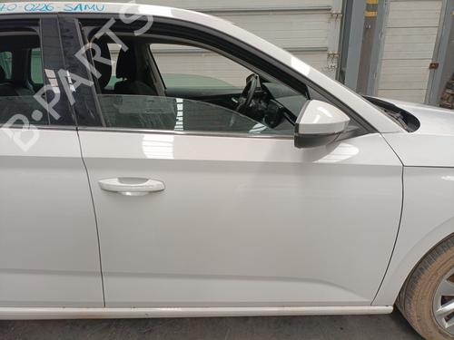 Used Right front door Right front door 34518949 34518949