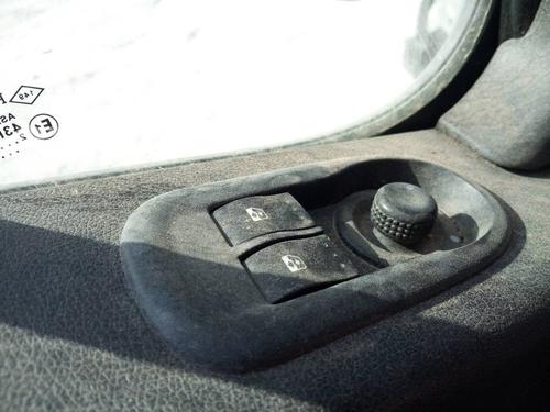 Used Left front window switch Left front window switch RENAULT MASTER III Van (FV) 2.3 dCi 125 FWD (FV0C, FV0D, FV0G, FV0H, FV0J, FV0K) (125 hp) 10191365 10191365