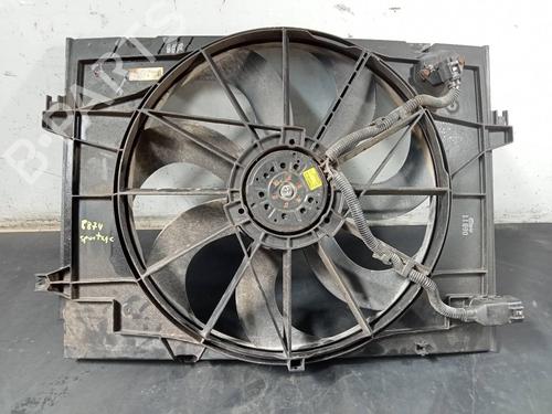 Used Radiator fan KIA SPORTAGE II (JE_, KM_) 2.0 CRDi (140 hp) 15855102