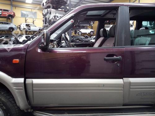 Used Left front door NISSAN TERRANO II (R20) [1992-2007]  18140556