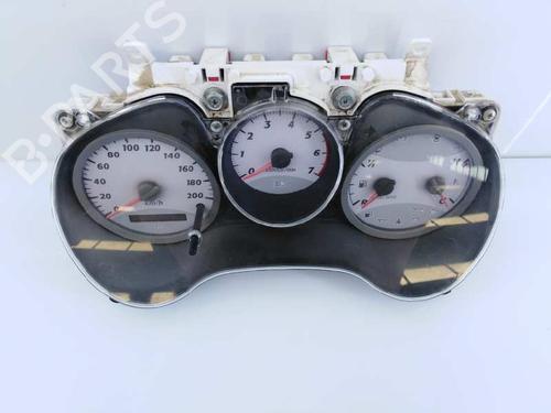 Used Instrument cluster TOYOTA RAV 4 II (_A2_) [2000-2005]  6422893