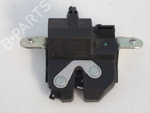 Bakluke lås OPEL CORSA E (X15) 1.3 CDTI (08, 68) (95 hp) 16098433