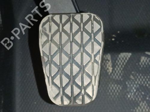 Used Clutch pedal Clutch pedal FORD TRANSIT Van (FA_ _) 2.4 DI RWD (FAA_, FAB_, FAC_, FAD_) (120 hp) 40499644 40499644