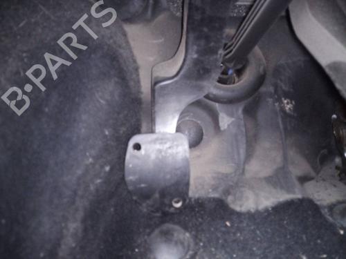Used Clutch pedal PEUGEOT 208 I (CA_, CC_) 1.6 HDi (92 hp) 12495996