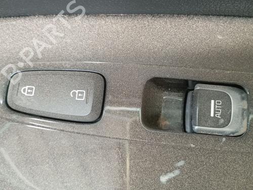 Used Right front window switch KIA SPORTAGE IV (QL, QLE) 1.6 CRDi (136 hp) 28052252