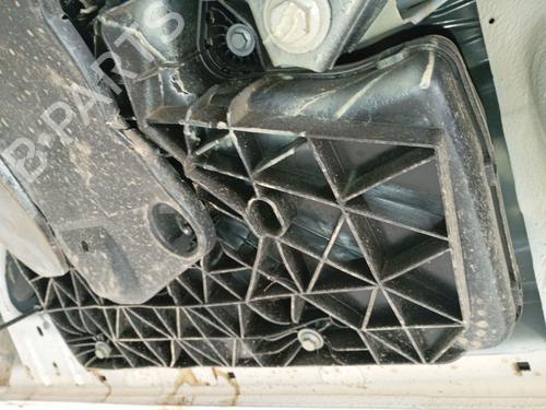 Used AdBlue tank VW CRAFTER Platform/Chassis (SZ_) 2.0 TDI RWD (SZB, SZC, SZD, SZH, SZI, SZO, SZP, SZQ) (163 hp) 29020097