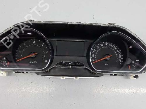 Used Instrument cluster PEUGEOT 208 I (CA_, CC_) 1.4 HDi (68 hp) 4951949