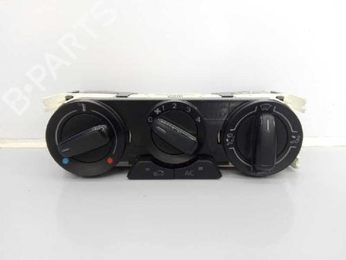 Used Climate control AUDI A1 (8X1, 8XK) 1.6 TDI (90 hp) 3204820