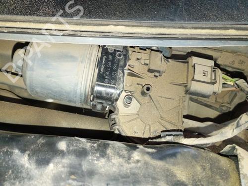 Used Front wiper motor SEAT IBIZA IV (6J5, 6P1) 1.6 TDI (90 hp) 32124823