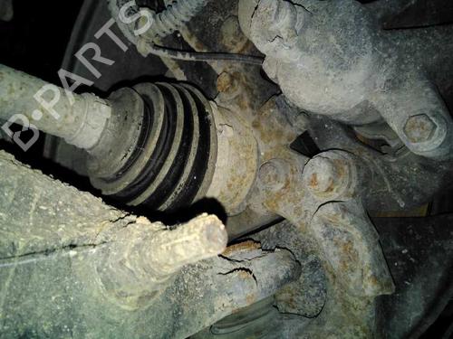 Used Right front steering knuckle LAND ROVER DISCOVERY III (L319) 2.7 TD 4x4 (190 hp) 6257471