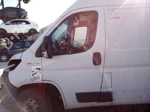 Used Left front door FIAT DUCATO Van (250_) 150 Multijet 2,3 D (148 hp) 18143331