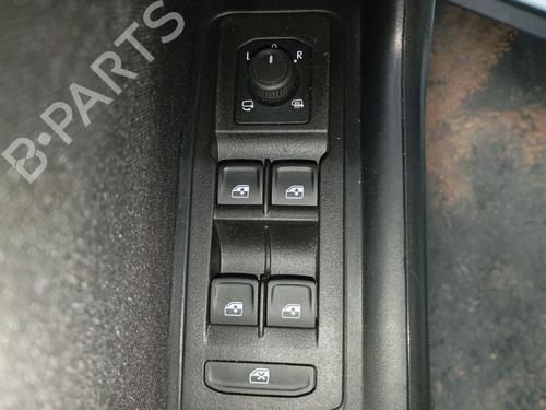 venstre-foran-elrute-bryter-vw-t-roc-a11-d11-2017-33017669 main image