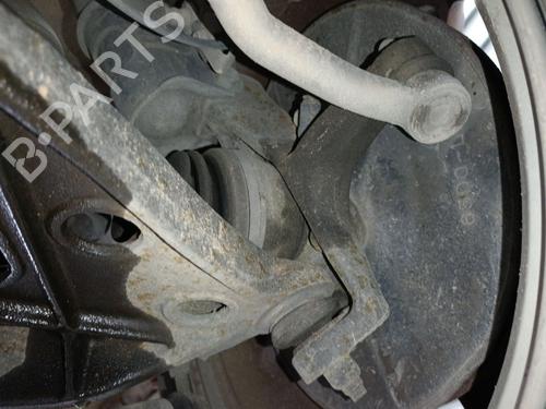 Used Left front steering knuckle Left front steering knuckle SUZUKI GRAND VITARA I (FT, HT) 2.0 HDI 110 16V 4x4 (SQ420D, TD83V, JA420WD) (109 hp) 34439485 34439485