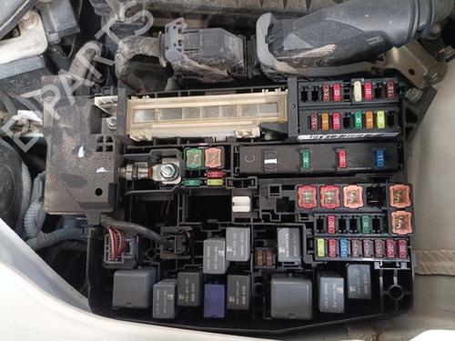 Used Fuse box TOYOTA AURIS (_E18_) 1.6 D4-D (WWE185_) (112 hp) 27476718