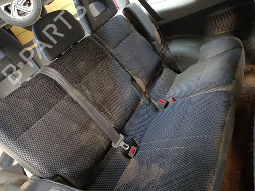 Achsschenkel links hinten MITSUBISHI PAJERO III (V7_W, V6_W) 3.2 Di-D (V68W, V78W) | BP29586348M27 