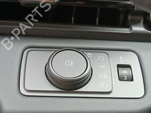 headlight-switch-ford-puma-j2k-cf7-2019-36561337 main image