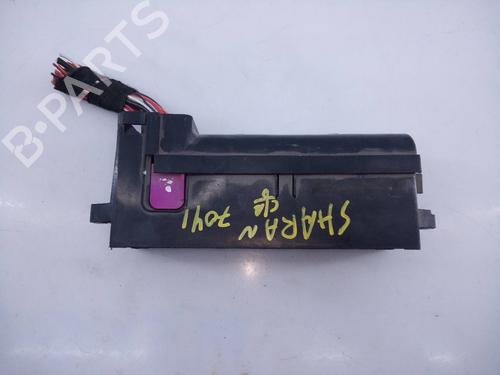 Fuse box VW SCIROCCO III (137, 138)  | BP5786668E1 