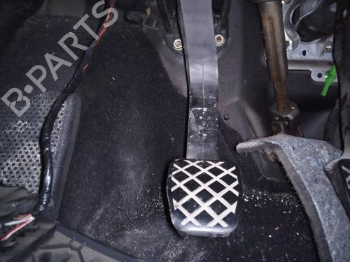 Used Clutch pedal VW GOLF V (1K1) 1.9 TDI (105 hp) 11516297
