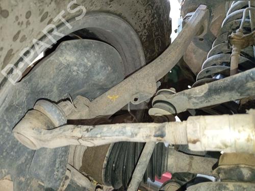 Used Left front steering knuckle TOYOTA LAND CRUISER 90 (_J9_) 3.0 TD (KZJ90_, KZJ95_, KZJ90R, KZJ95R, KZJ90W, KZJ95W) (125 hp) 30126675