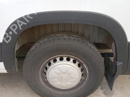 Rear left wheel arch trim MAXUS DELIVER 9 Van 2.0 D (SV63C, SV63D) BP28123528C136
