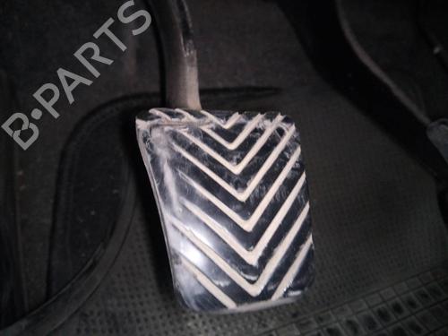 Used Clutch pedal MITSUBISHI PAJERO III (V7_W, V6_W) [1999-2007]  17650733