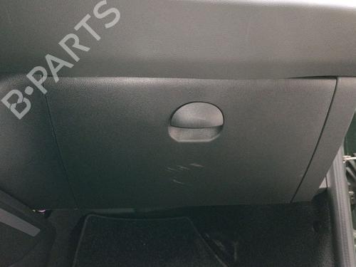 Used Glove box Glove box 39610909 39610909