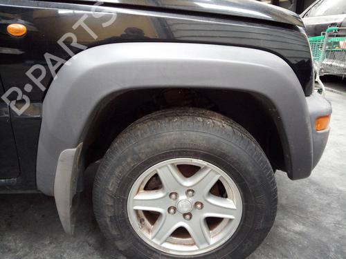 Used Front right wheel arch trim JEEP CHEROKEE (KJ) 2.5 CRD 4x4 (143 hp) 11280865