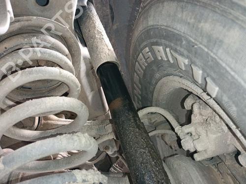 Used Right rear shock absorber MITSUBISHI PAJERO III (V7_W, V6_W) 3.2 Di-D (V68W, V78W) (165 hp) 32022952