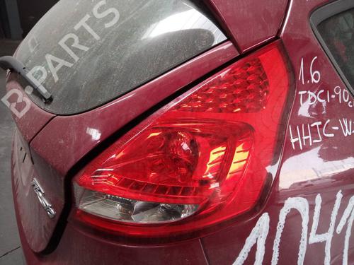 Used Right taillight FORD FIESTA VI (CB1, CCN) 1.6 TDCi (90 hp) 10358365