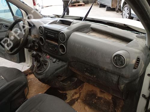 Used Dashboard CITROËN BERLINGO Box Body/MPV (B9) 1.6 HDi / BlueHDi 75 (75 hp) 28053420