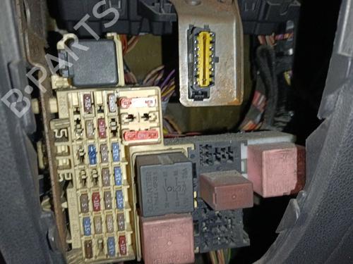 Used Fuse box Fuse box RENAULT MASTER III Platform/Chassis (EV, HV, UV) 2.3 dCi 125 RWD (HV0C, HV0D, UV0C, UV0D, UV0H, UV0J,... (125 hp) 36773954 36773954