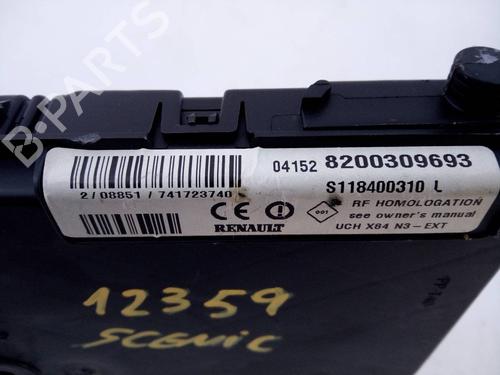 Fuse box RENAULT SCÉNIC II (JM0/1_)  | BP20981281E1 