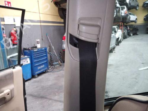 Used Front right seatbelt LAND ROVER DISCOVERY II (L318) 2.5 Td5 4x4 (139 hp) 8720683