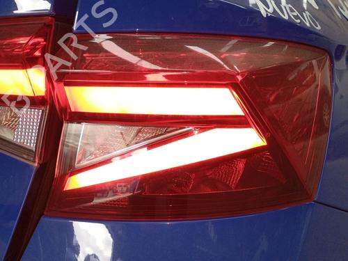 Used Right taillight Right taillight SKODA FABIA IV (PJ3) 1.0 TSI (95 hp) 33543706 33543706