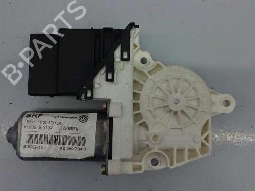Used Right rear window motor VW TOURAN (1T1, 1T2) 1.9 TDI (100 hp) 4967136