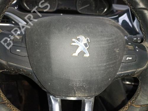 Used Driver airbag PEUGEOT 2008 I (CU_) 1.2 THP 110 / PureTech 110 (110 hp) 31990584