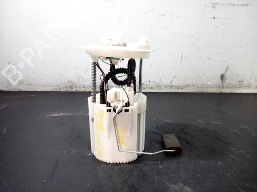 Used Fuel pump OPEL CORSA D (S07) 1.2 (L08, L68) (80 hp) 8400875