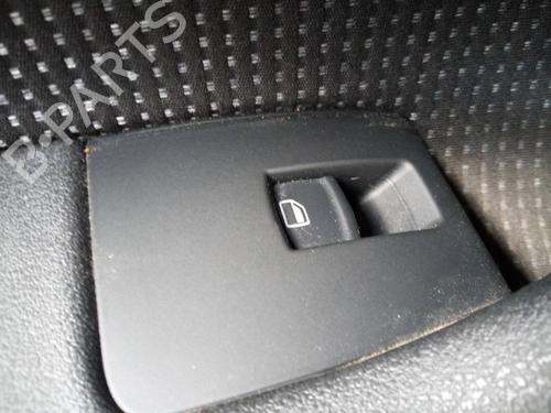 Used Right rear window switch AUDI A3 Sportback (8PA) 1.4 TFSI (125 hp) 17009415