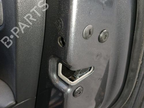 rear-right-lock-skoda-karoq-nu7-nd7-2017-33436997 main image