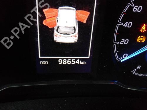 Interior roof light TOYOTA YARIS (_P13_) 1.5 Hybrid (NHP130_, NHP130) | BP13400707I8 