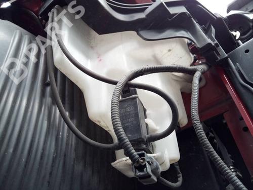 windscreen-washer-tank-hyundai-i30-coupe-2013-10044192 main image